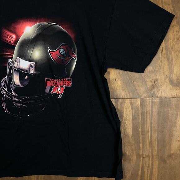 NFL Mens Shirt Black Crew Neck Tampa Bay Buccaneers Short Sleeve 100% Cotton XL - Picture 7 of 11